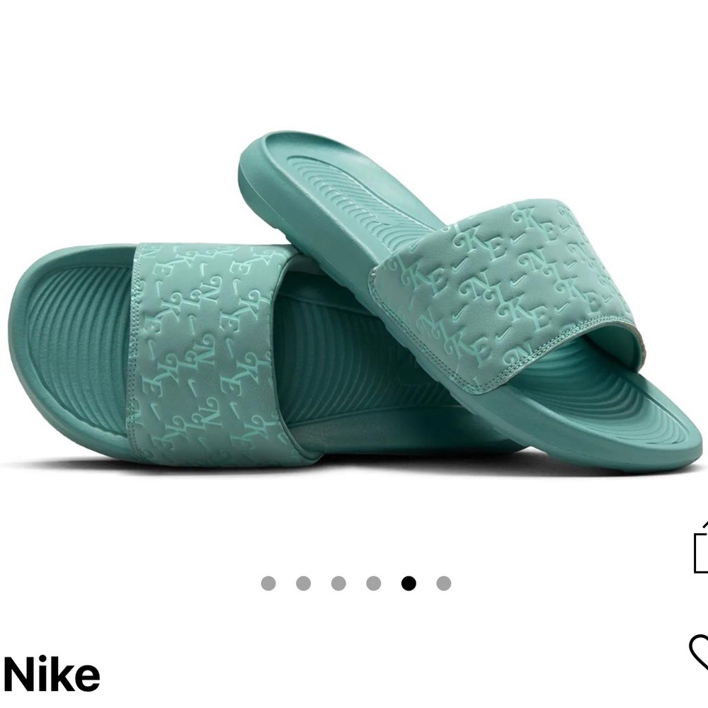 Nike slides